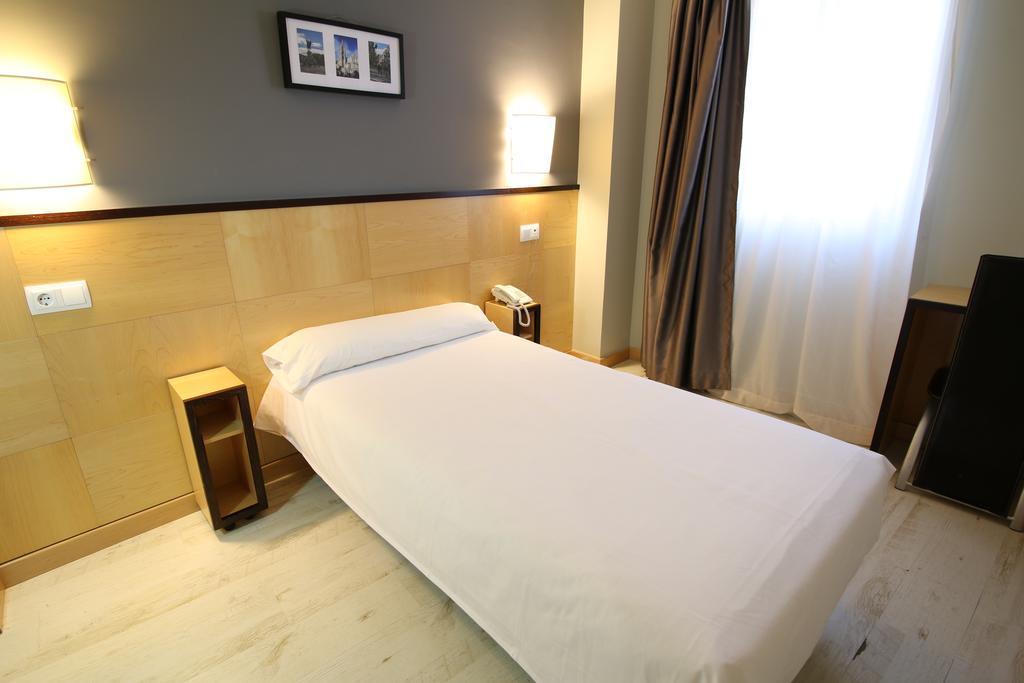 Hotel Alda Entrearcos Burgo Zewnętrze zdjęcie